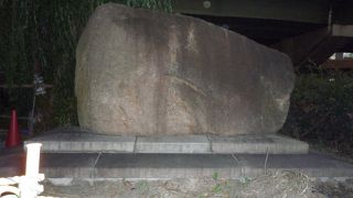 説明板もありません