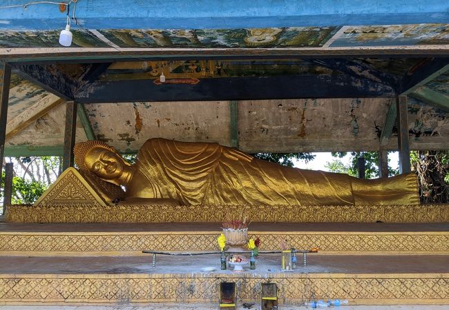 全長10メートルの涅槃仏