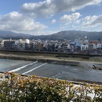 テラスからの鴨川側風景