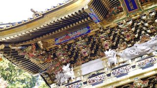 よく見ると龍がいっぱい。