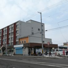 網走橋近くの網走バスターミナル