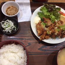 日替わりのおろし唐揚げ