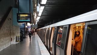 市内移動に便利な公共交通