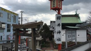 凝縮された境内