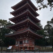 昭和55年に復興した比較的新しい五重塔！