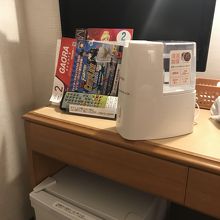 冷蔵庫は小さめ　加湿器はかりました