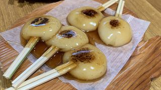 名物の「両棒餅（ぢゃんぼもち）」