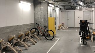 銀座のど真ん中、地下に自転車置き場