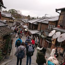 「二年坂」の下り方向からの景色です。素晴らしい♥