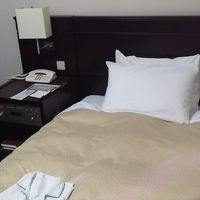 こく普通のベッドです