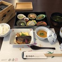 朝食 和食選びました