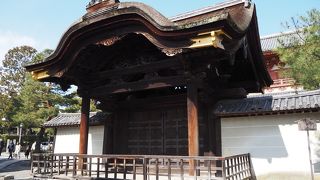 多くの塔頭を抱える大寺院