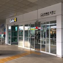 金海国際空港 (PUS) 