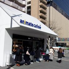 アニメイトカフェも客席が欲しい。