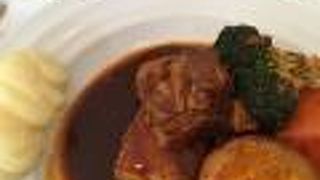 梅芸のとなり、ランチがオススメ