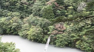 寸又峡：寸又峡、深い渓谷