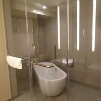 お風呂は広くて超豪華です。