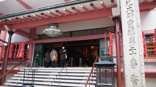 新京極にある立派な仏像