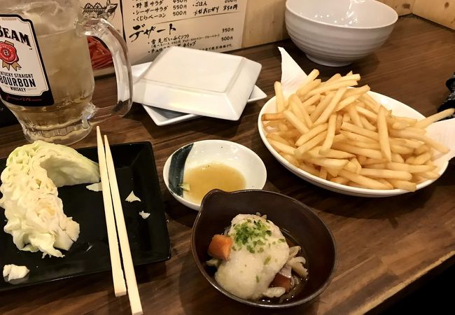 安くてボリューミー、待つ必要あり