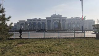 列車によって出発駅が違うので要注意