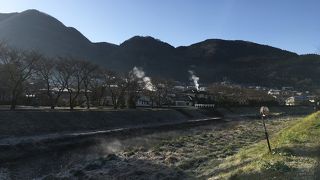 大分川沿いの遊歩道