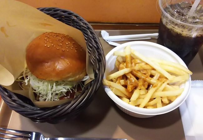 西口ロータリー近く