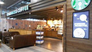 スターバックスコーヒー (ヘルシンキヴァンター国際空港 ゲート37-39店)