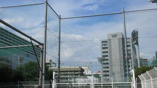 照明などナイター設備も整っていました。