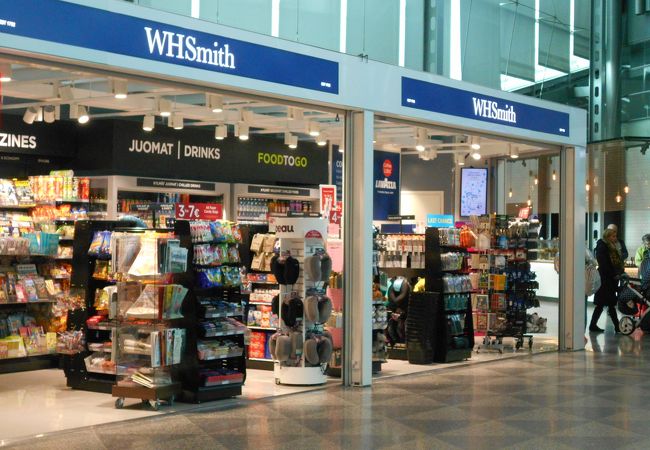 WH Smith (T2 check-in area)