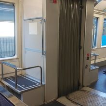 車内の様子です。