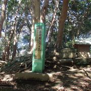 三浦半島散策(2)の途中、東叶神社境内にある勝海舟断食の跡 に寄りました