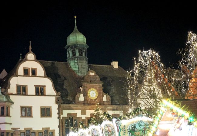 フライブルクで一番規模の大きいクリスマス・マーケットが開かれます