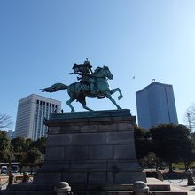 皇居 江戸城散策で楠木正成銅像を見に行きました By Zenkyou01 楠木正成銅像のクチコミ フォートラベル