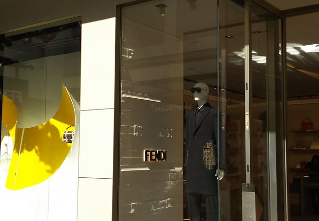 フェンディ (アラモアナ店)