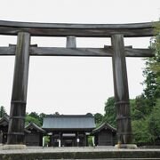 清冽な神社