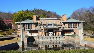 移築復元されたフランクロイドライトの設計した帝国ホテルの中央玄関部分