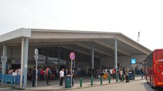 マカオ国際空港と隣合わせのフェリーターミナル