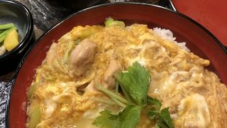 昼は美味しい「親子丼」がいただける