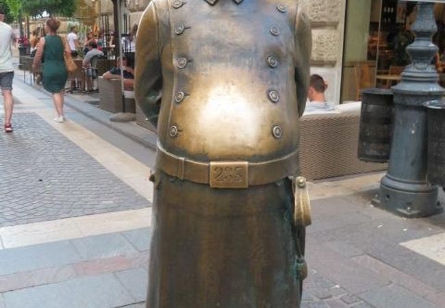 The Fat Policeman Statue クチコミ・アクセス・営業時間
