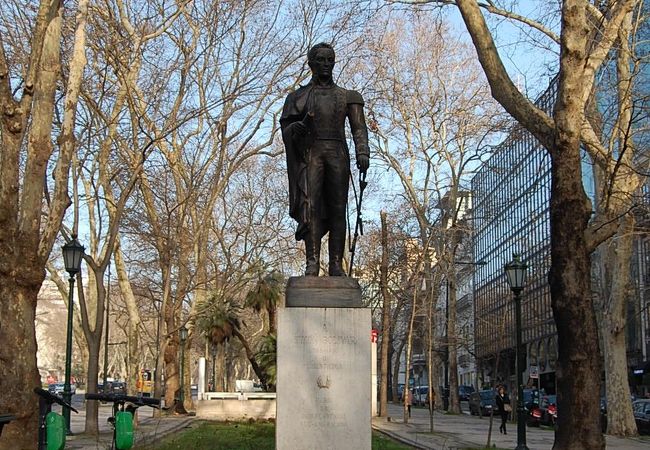 Simon Bolivar Statue