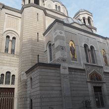 至聖三者聖スピリドン セルビア正教会聖堂