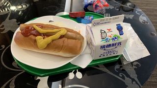 自分でつくるホットドッグ