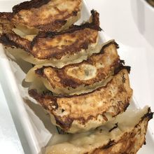 生姜の風味の餃子…オススメ