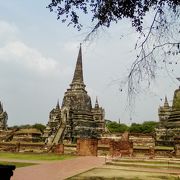 3基の仏塔