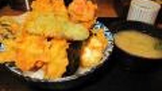 昼は天丼・えび天丼・江戸前穴子入り天丼