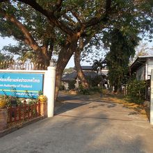 東側の入り口です。