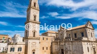 大きくて立派な鐘楼ですが、それほど高いようには感じませんでした。