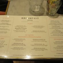朝食メニューは7時から-11：30までです