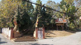 旧市街地の北西のエリアにあります。