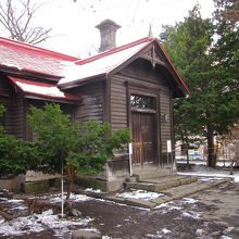 質実剛健な木造作り